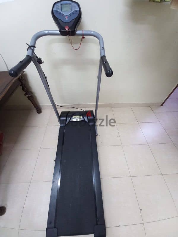 runing machine foldable good condtion forsale 1