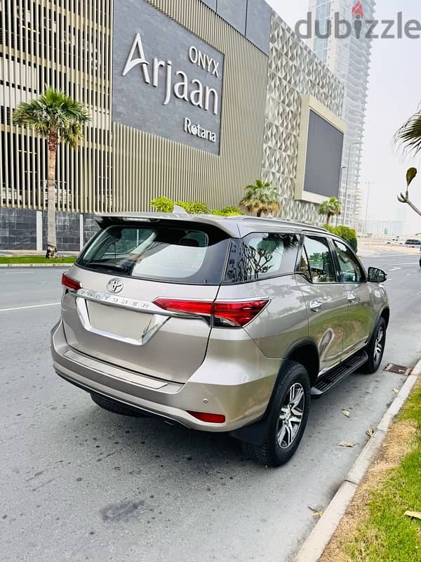 Toyota Fortuner 2019 9