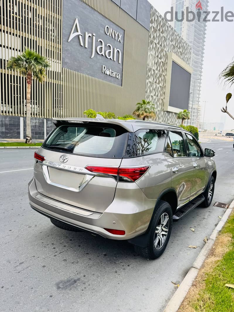 TOYOTA FORTUNER  : 2019 Engine: 2.7  V4  -Bronze 4