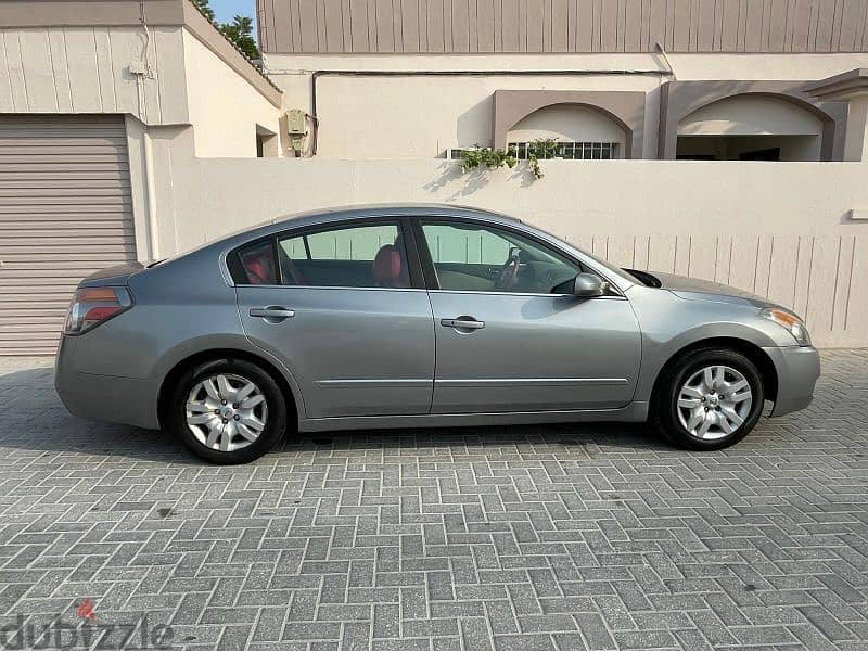 2008 model Nissan Altima 2