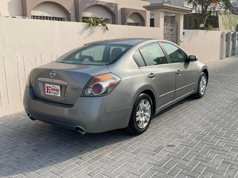 2008 model Nissan Altima 4