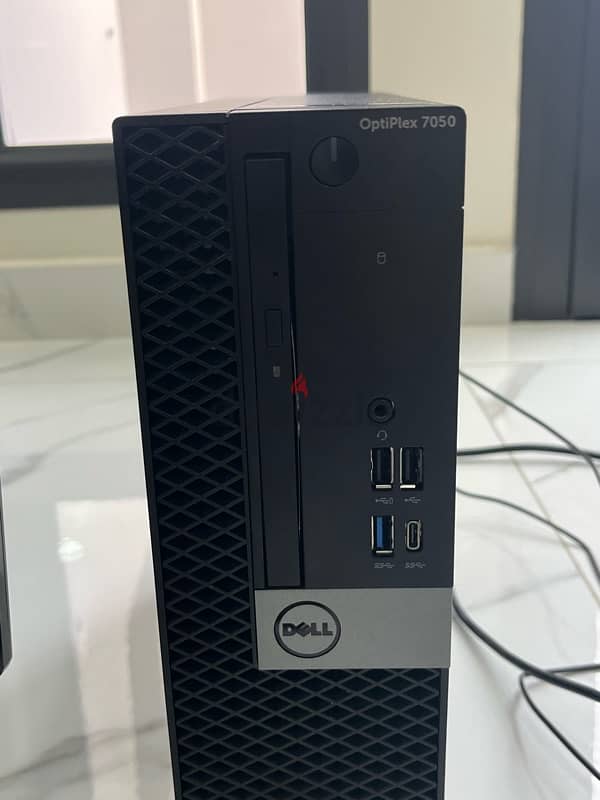 Dell i7 7gen model OptiPlex 7050 8