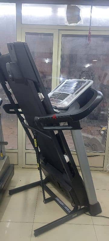 nodertrack 150kg treadmill 140bd 1