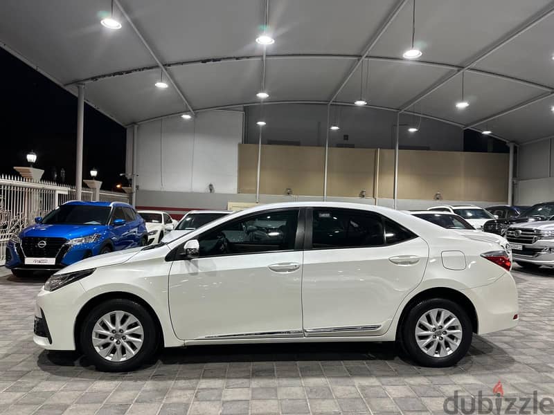 Toyota Corolla 2019 2.0 XLI 12