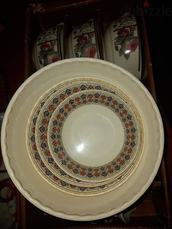 crockery for sell  . 300fls to 1bd 6