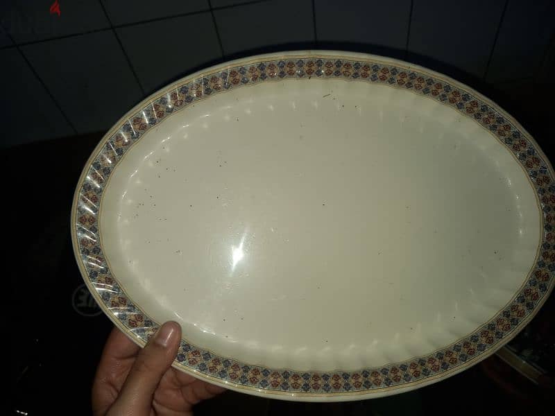 crockery for sell  . 300fls to 1bd 17