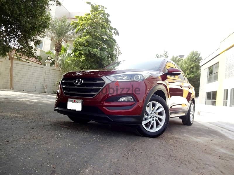 Hyundai Tucson 2.0 L 2017 Red Well Maintained Urgent Sale 10