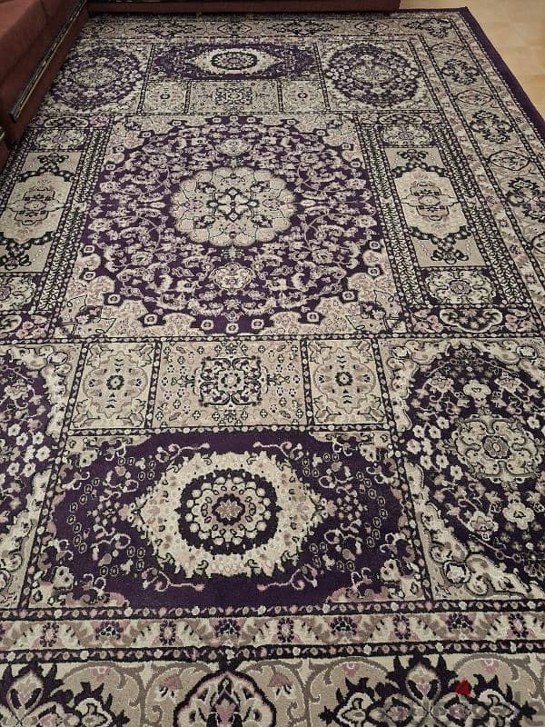 Carpet large size in good condition each 20 BD 2