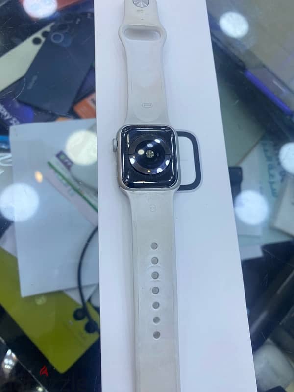 Apple Watch series 4  40mm 0