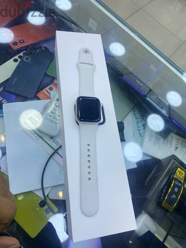 Apple Watch series 4  40mm 1