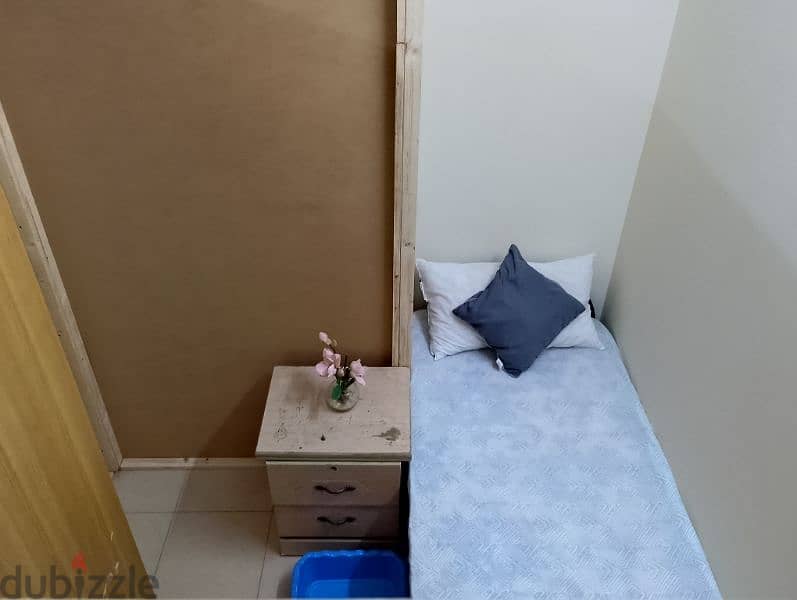 Bed Space bachelors 2/3/1 sharing in Gudaibiya Opposite lulu manama 15