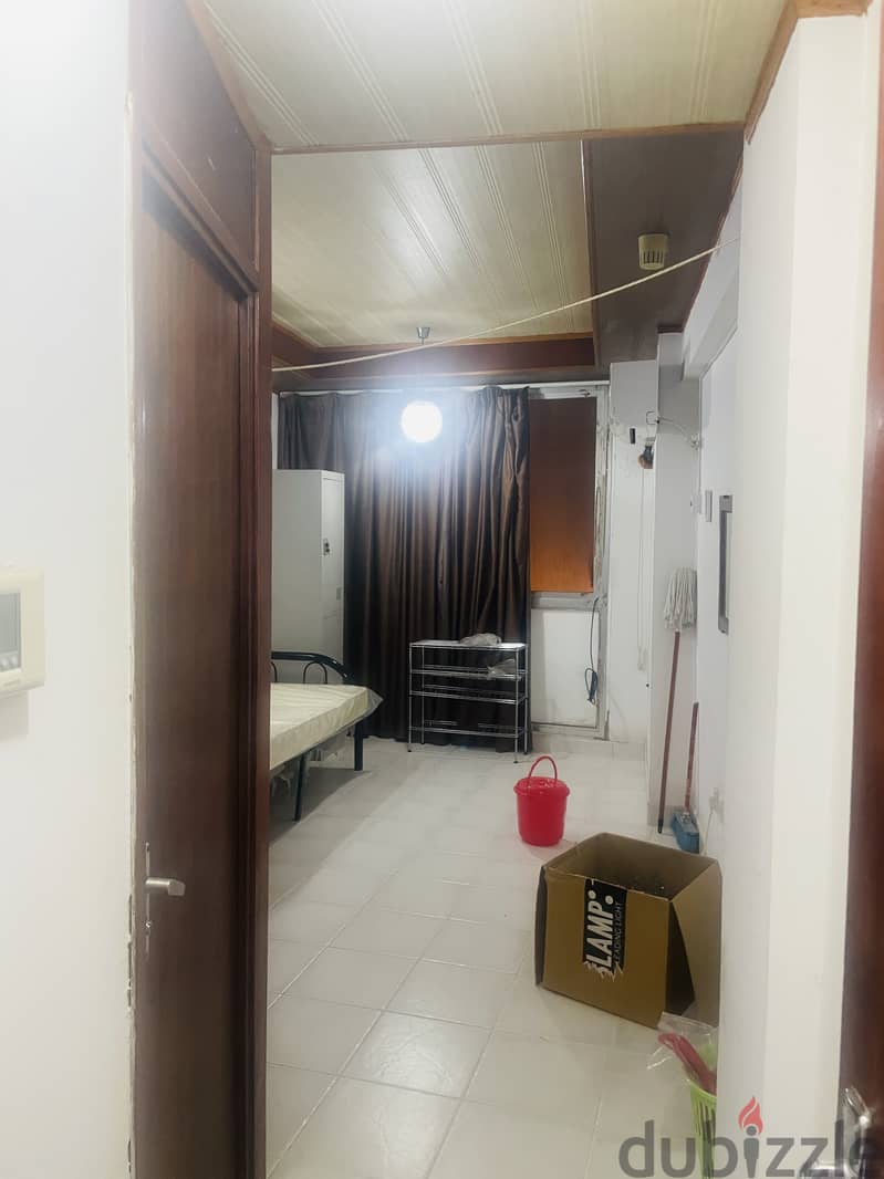 Room for rent near Manama Yateem centre 0