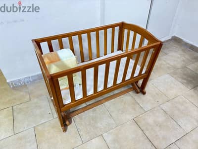 Baby cot for sale