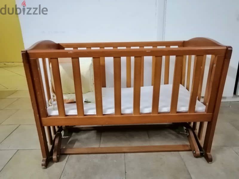 Baby cot for sale 2