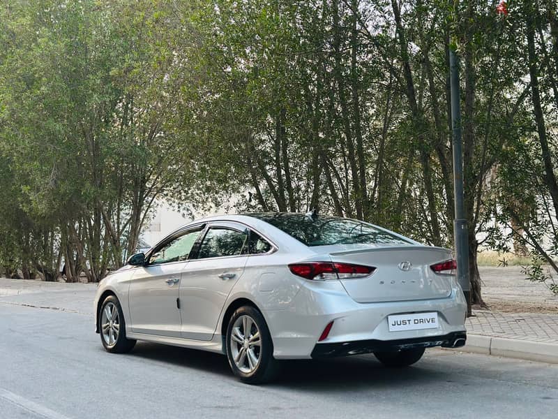 HYUNDAI SONATA 2019 MODEL 2.0L FULL OPTION WITH PANORAMIC SUNROOF 1