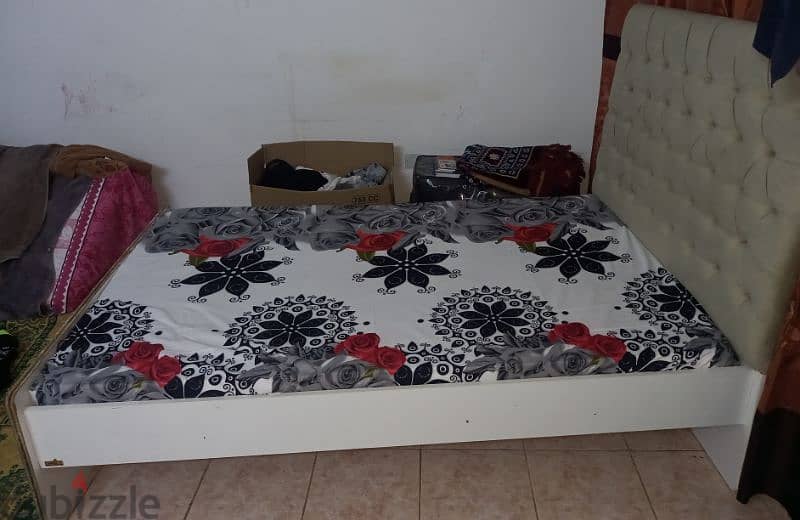 single bed with mattress rarely used urgent selling 2