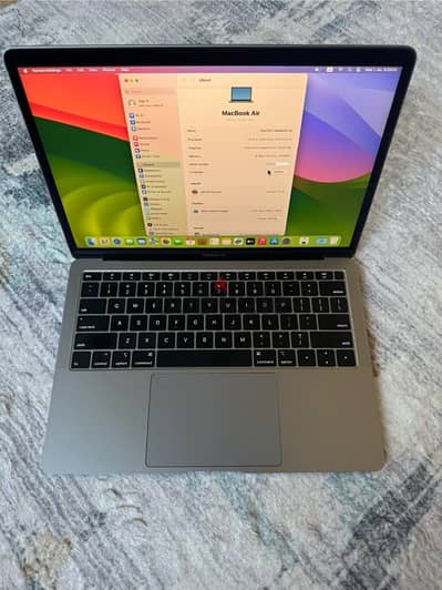 Apple MacBook Air 13” 2019) Retina 8 256 Truetone