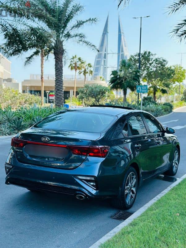 Kia Cerato 2019 Model. Full option model with Sunroof & Alloy Wheels 3