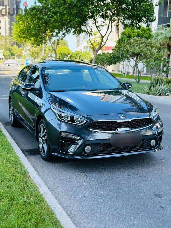 Kia Cerato 2019 Model. Full option model with Sunroof & Alloy Wheels 10