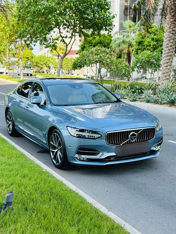 Volvo S90 2019 model. single owner. FULLY company MAINTAINED 1