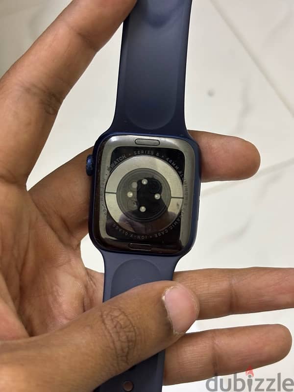 Apple Watch Series 6 (44mm) 1