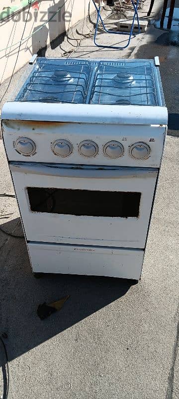 microwave for sale in only 10 bhd very good condition but used