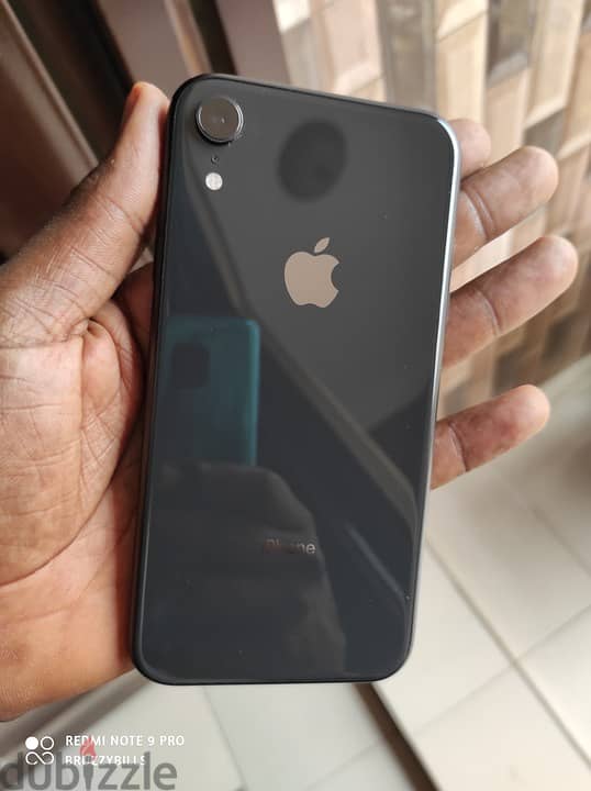 Apple - iPhone XR 0