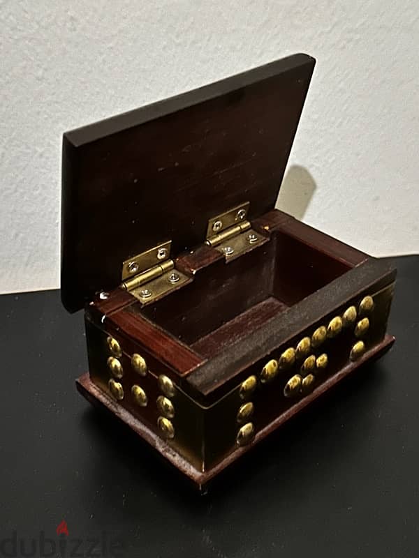 صندوق تراثي صغير small heritage box 1