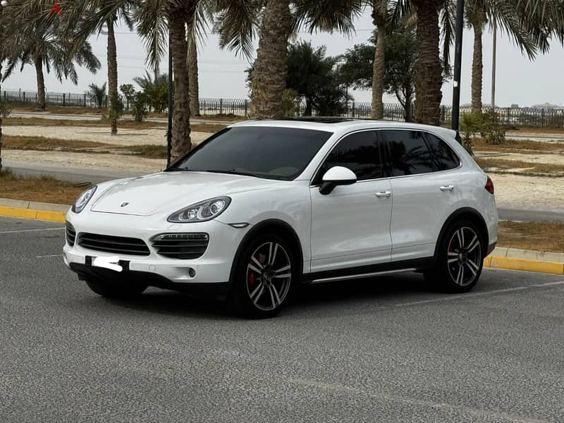 Porsche Cayenne S 2013 0