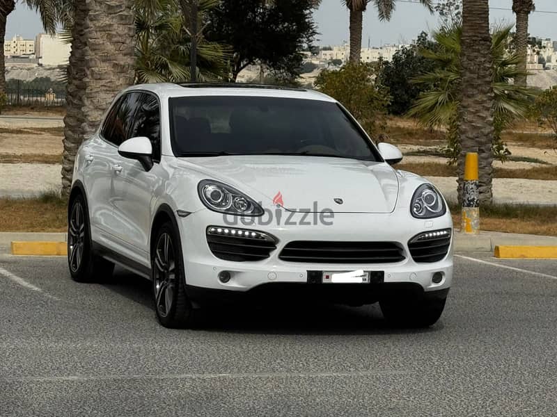 Porsche Cayenne S 2013 1