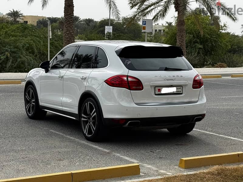 Porsche Cayenne S 2013 6