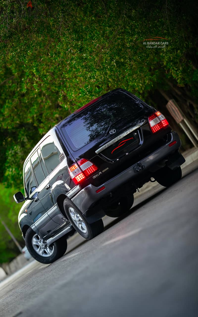 Toyota Land Cruiser 2006 EXCELLENT CONDITION | BLACK 7