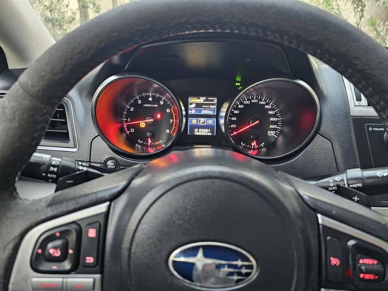 Subaru Legacy 2016 14