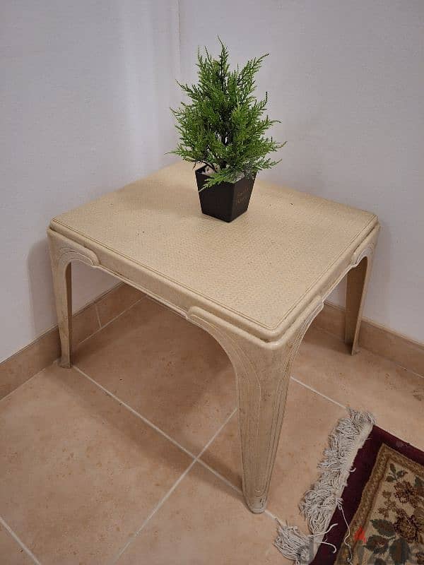 Center table size 20×22 inches  2 BD pickup 1