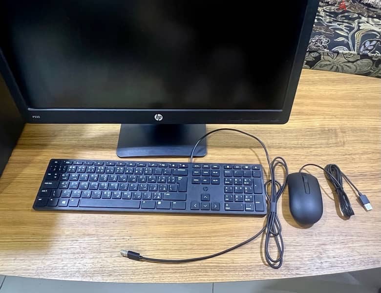 DELL OPTIPLEX 7040 PC ( with Monitor, Keycboard, mouse ) 4