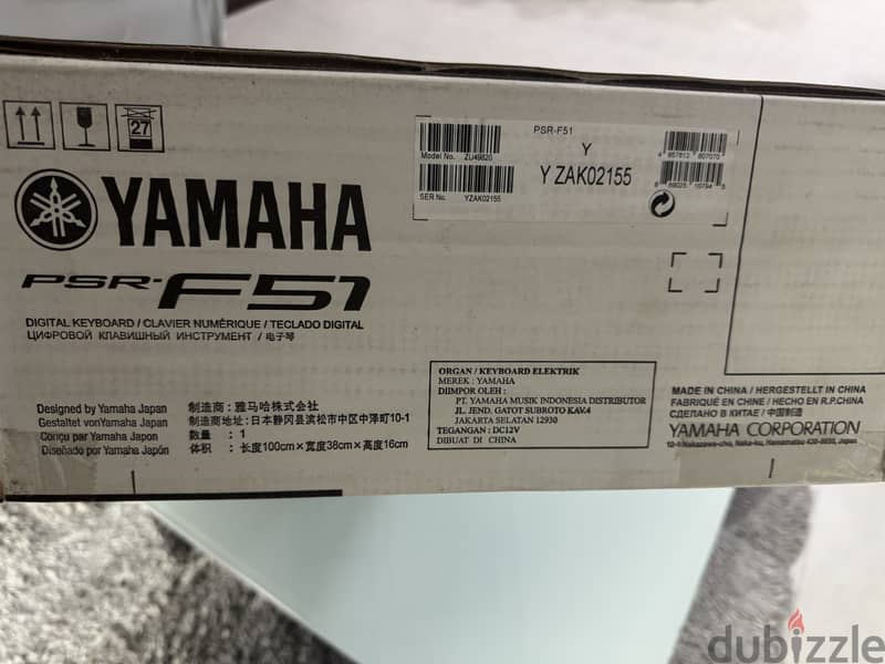 Keyboard- Yamaha psr F57 5