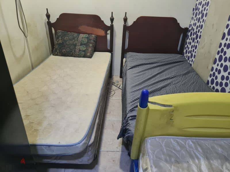 bed for sale 5 bd each 0