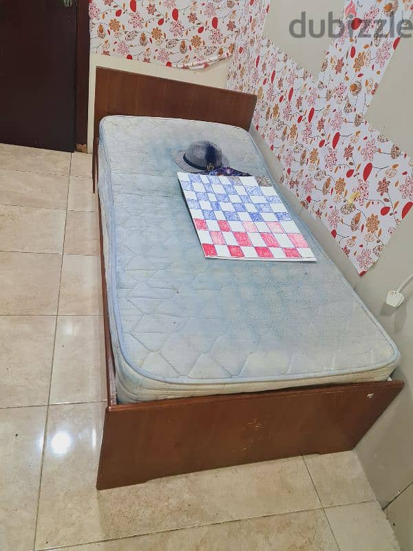 bed for sale 5 bd each 1