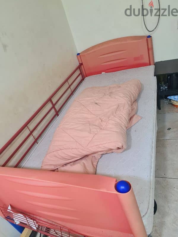 bed for sale 5 bd each 2