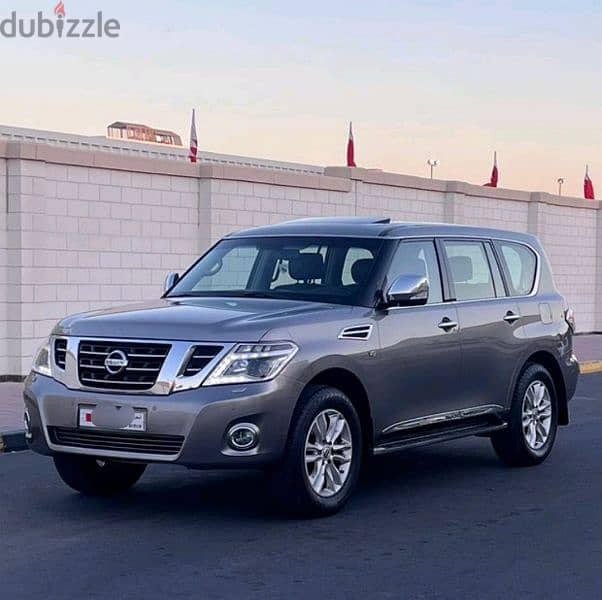 Nissan Patrol SE model 2012 with sunroof 0