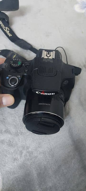 Canon sx60, 1350 mm zoom camera 0