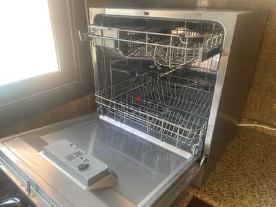 Countertop dishwasher