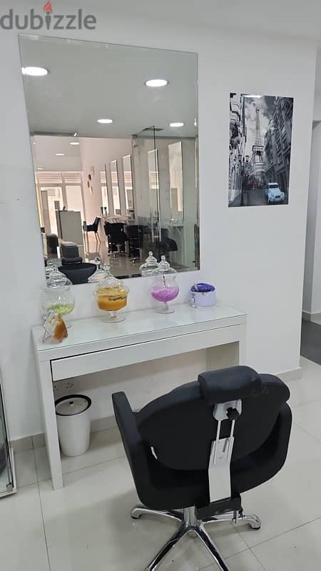 Running Furnished Ladies Salon for Sale - Arad area 8