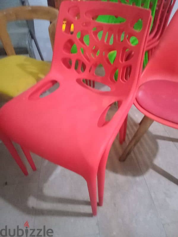 used chairs good condition with good price 1