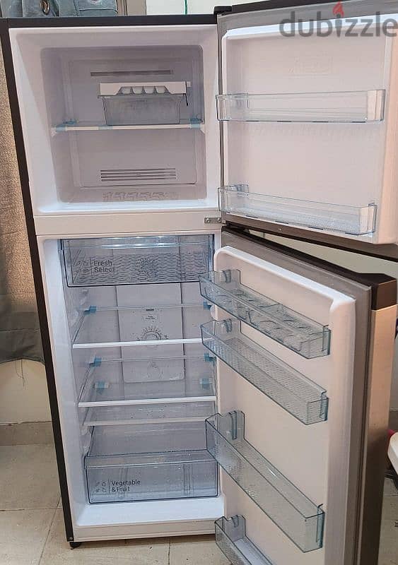 Hitachi Double Door Fridge 1