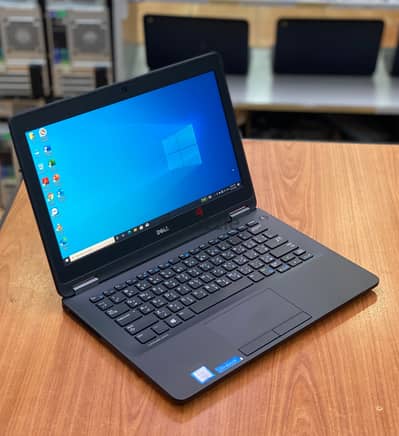 Dell Core i7 6th Generation 8GB RAM 256GB SSD M. 2 12.5"Full HD Display