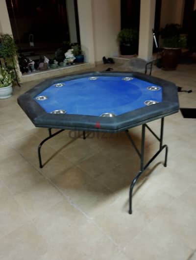 card playing table