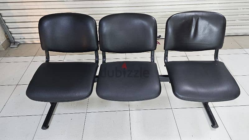 3 seater chair and excellent condition pickup from 0