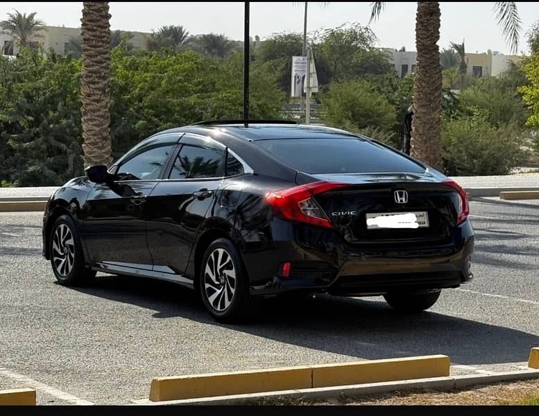 Honda Civic 2018 EX 2.0 6