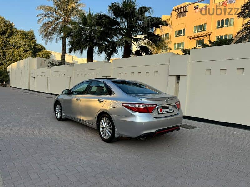 Toyota Camry 2017 8